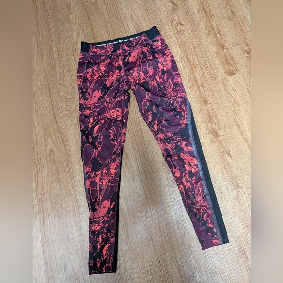 Oakley Pants - Oakley Red & Black Abstract Print Performance Leggings | Athletic Stretch Pants